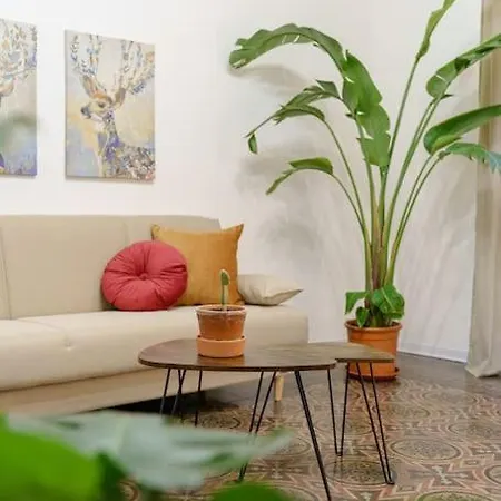 Apartament Anef *